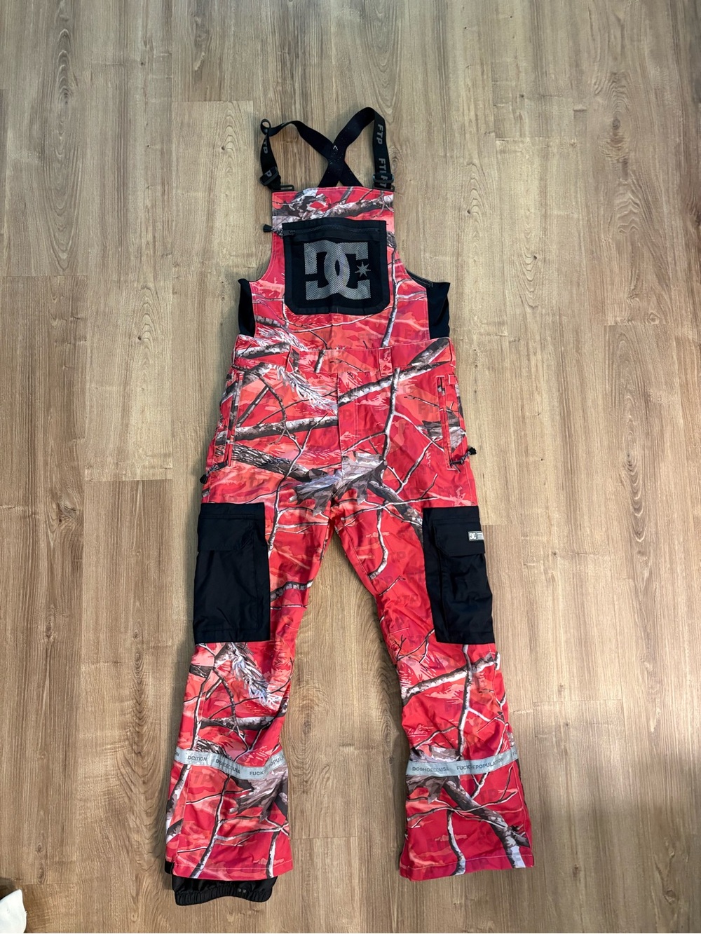 DC Red Camo Snow Ski Bib Overalls